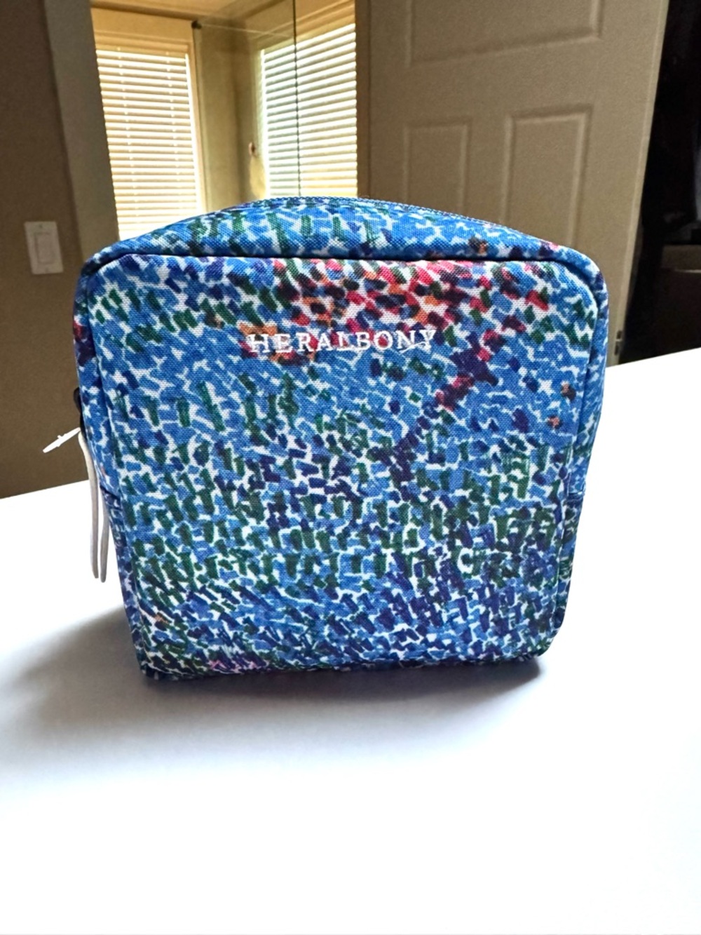 HERALBONY JAL exclusive travel toiletry